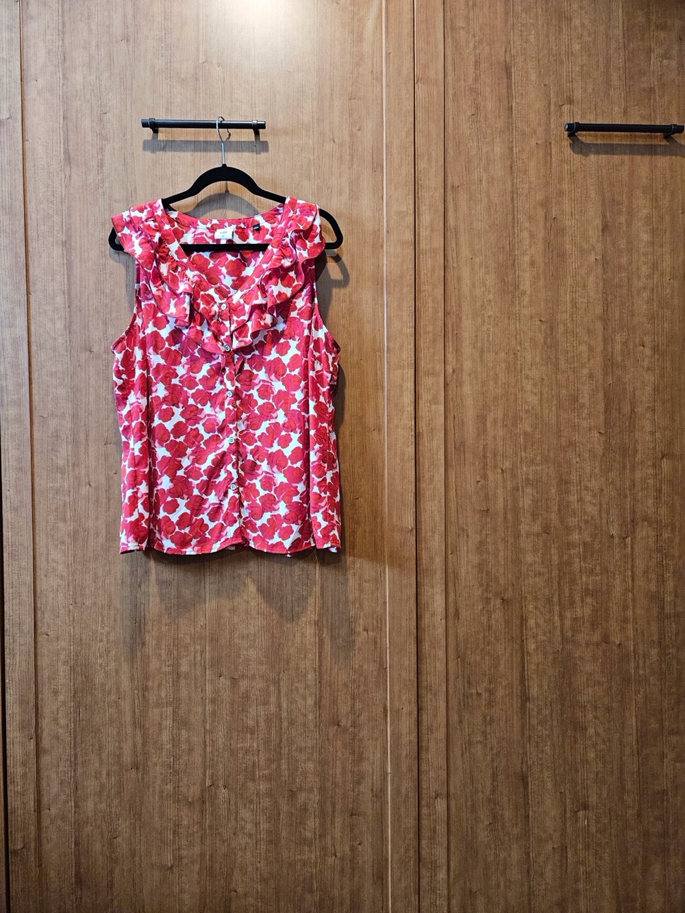 CAbi Red and White Floral Ruffle Sleeveless Top